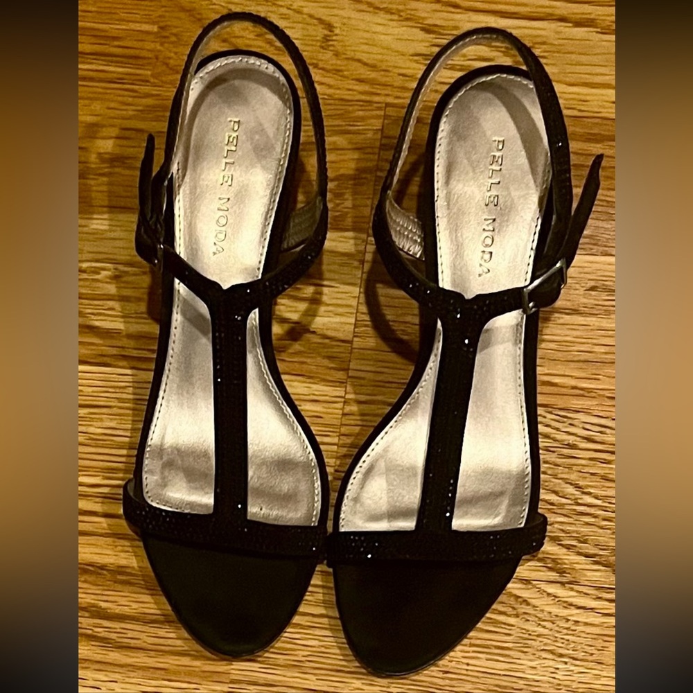 Pelle Moda Black Suede Dress Sandals with Crystals Size 6 M